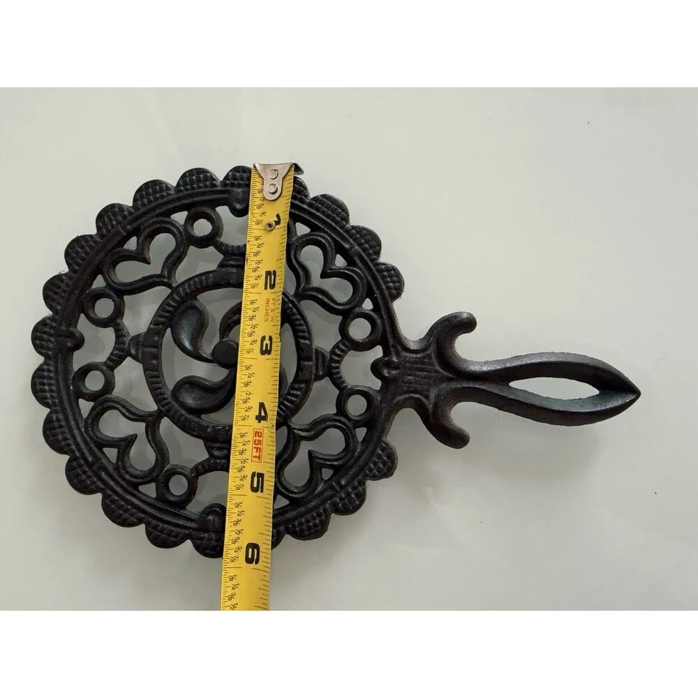 ✿ Vintage Boho Cast Iron Trivet Ornate Scroll Handle Rustic Kitchen Wall Decor